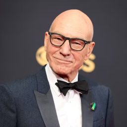 Patrick Stewart, astro de 'Star Trek' e 'X-Men', morre aos 86 anos