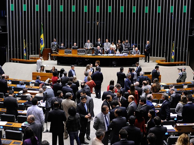 Bagunça!Ministros e secretários deixam cargos para votar sobre impeachment