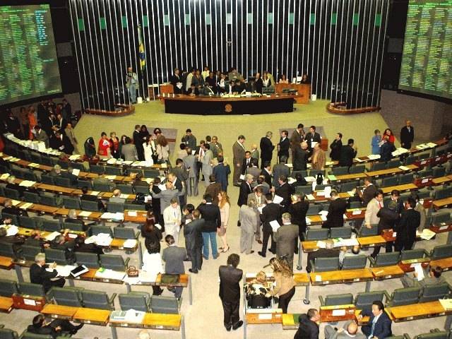 No Brasil: Será que o povo sabe como funciona?