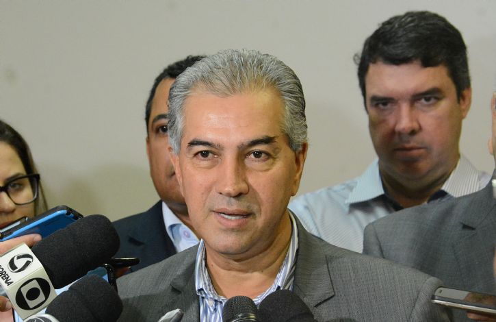 Jornal da capital diz que o Governo de MS pode parcelar o pagamento de salários de 75 mil servidores