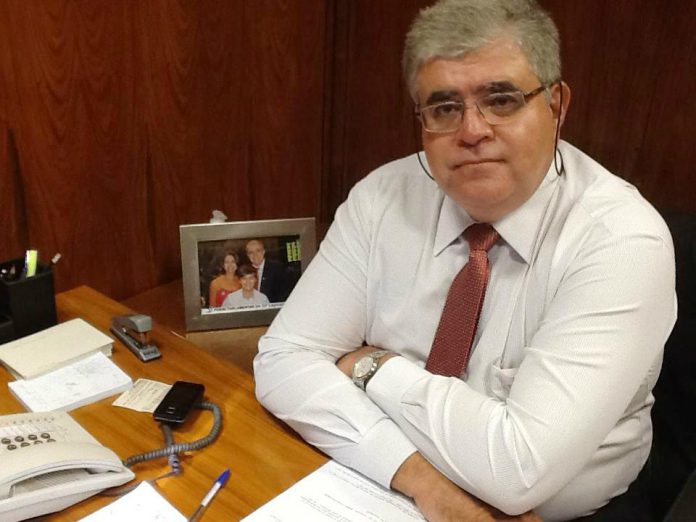 Marun: Entrou água nos planos do deputado, e ele poderá permanecer como deputado