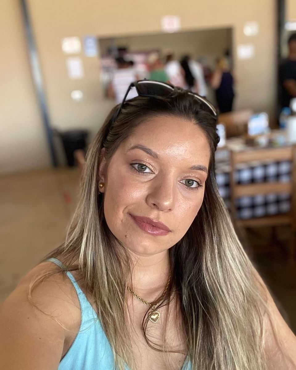 Karen Milene, 19 anos, assassinada ontem em Araçatuba-SP. 
