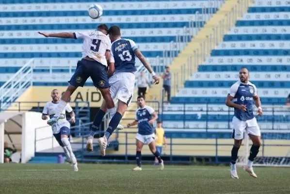 Jogo em Santo André na semana passada: CREC segurou pressão, mas levou o gol no fim do jogo (Foto: Gessica Pacheco do Vale/EC Santo André)