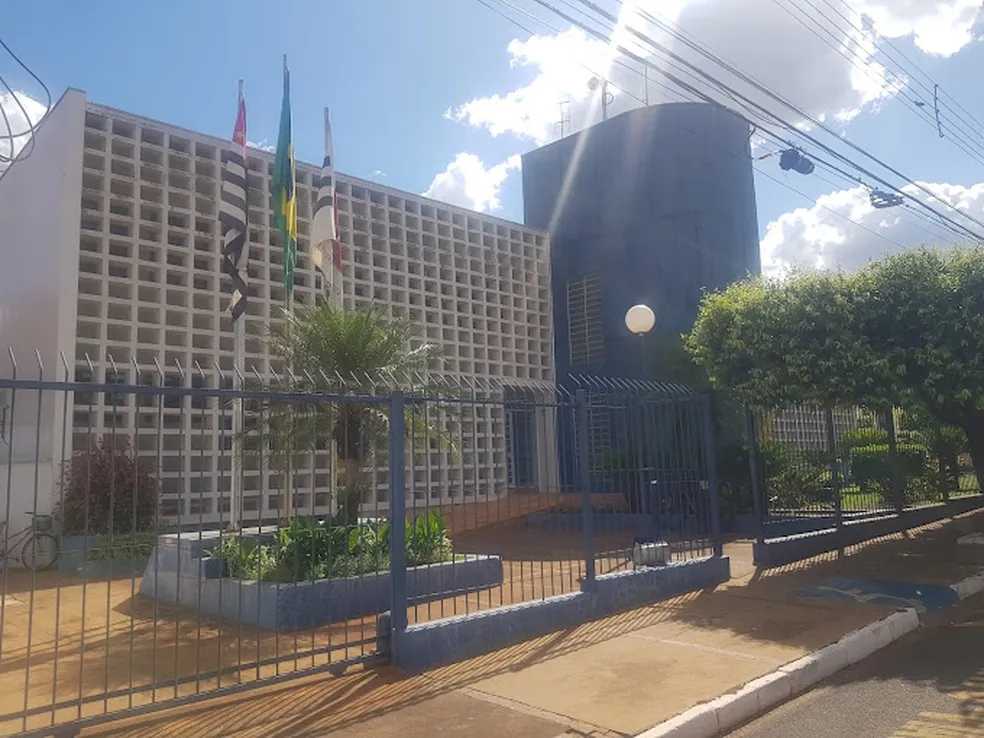 Fórum de Paulo de Faria (SP) — Foto: Reprodução/Google Street View