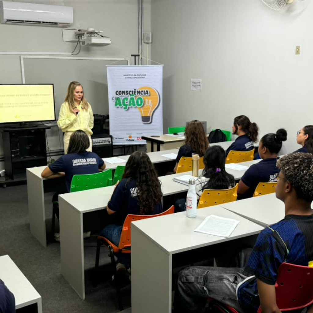 CONSCIÊNCIA EM AÇÃO: PROJETO LEVA CAPACITAÇÃO E CIDADANIA A JOVENS DA GUARDA MIRIM DE PRATA