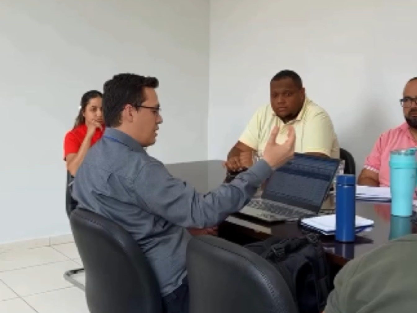 Fronteira realiza treinamento para implantação do Sistema de Gestão de Frotas