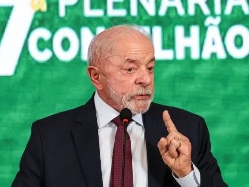 GOVERNO AVALIA CRIAR “LISTA SUJA” DE EMPRESAS QUE DEMITIREM POR POSICIONAMENTO POLÍTICO