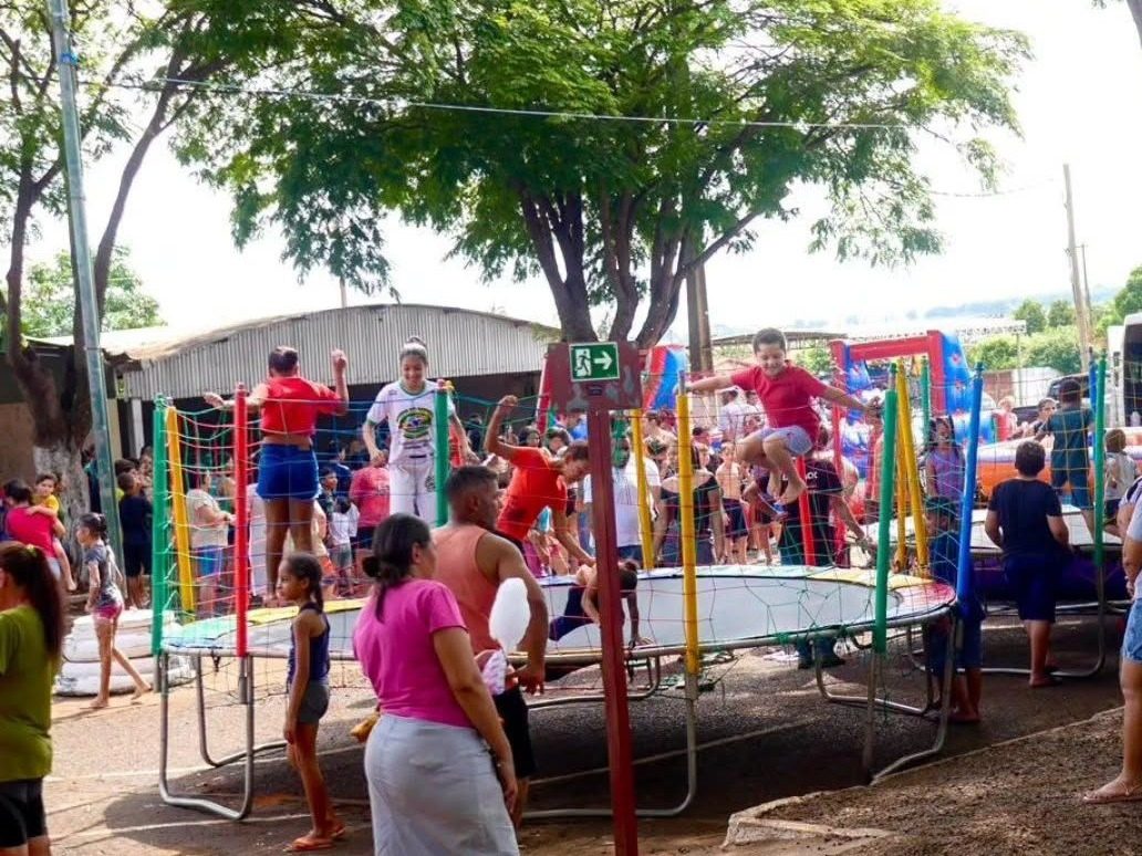 Itapagipe reúne centenas de famílias em comemoração ao Dia das Crianças