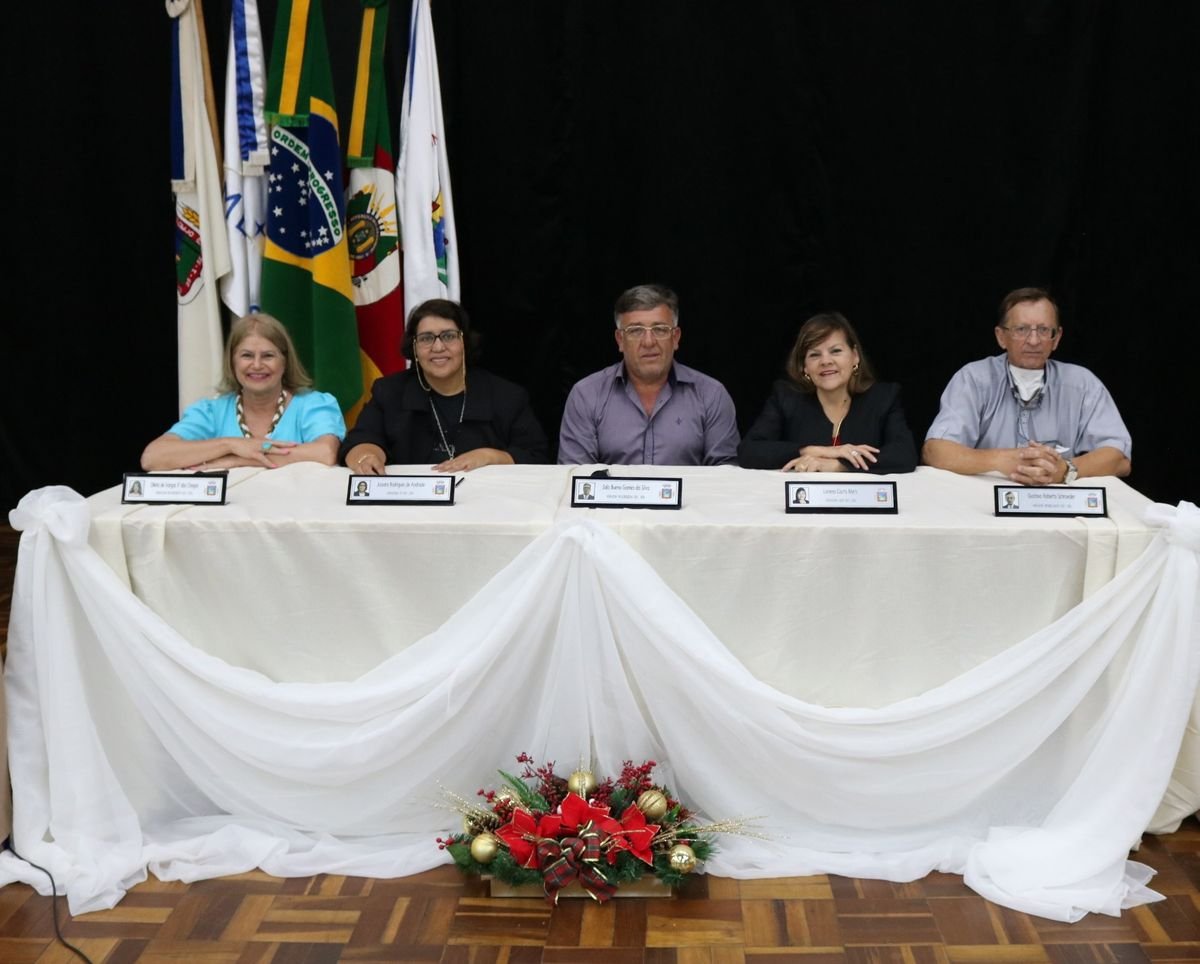 Novos mandatários terão a tarefa de, em conjunto com todos os vereadores, decidir e aprovar as ações e leis em seus municípios