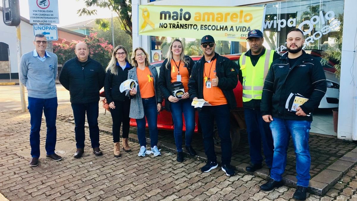 Profissionais do CFC Zeni falaram sobre comportamento no trânsito e a situação do trânsito em Ibirubá, que conta com mais de 19 mil veículos emplacados