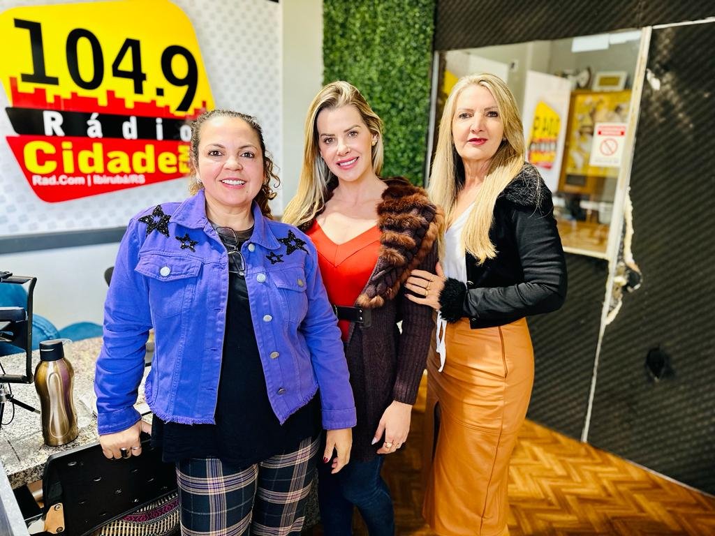 Luisa Comin, terapeuta e canalizadora da cura energética sistêmica, encontrou sua missão de vida ao enfrentar desafios pessoais
