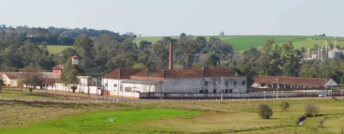 Estrutura física do histórico frigorífico é demolida, encerrando uma importante era na economia de Ibirubá e região.