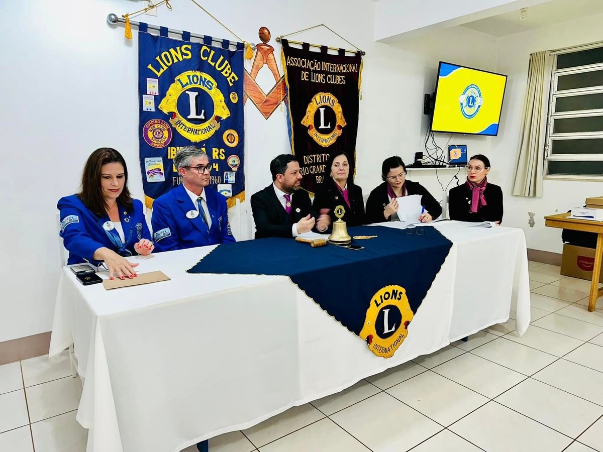 Nova diretoria do Lions Clube de Ibirubá é empossada em solenidade festiva