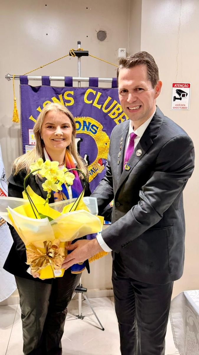 Michele Kohl Grave assume a presidência  do Lions Clube de Ibirubá