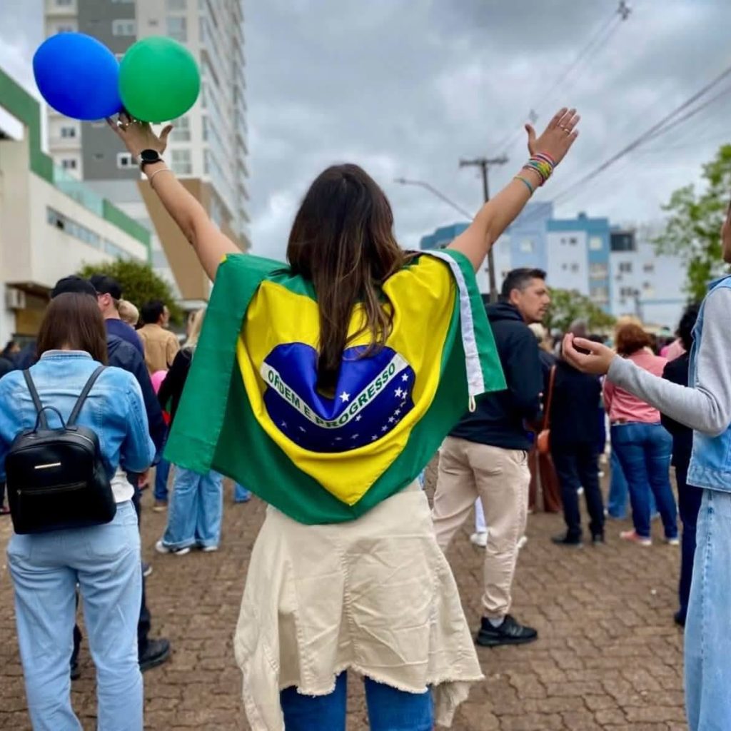 Marcha para Jesus leva oração, música e mensagens de fé às ruas de Ibirubá