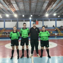 Árbitro sofre primeira agressão em mais de 30 anos de carreira durante jogo