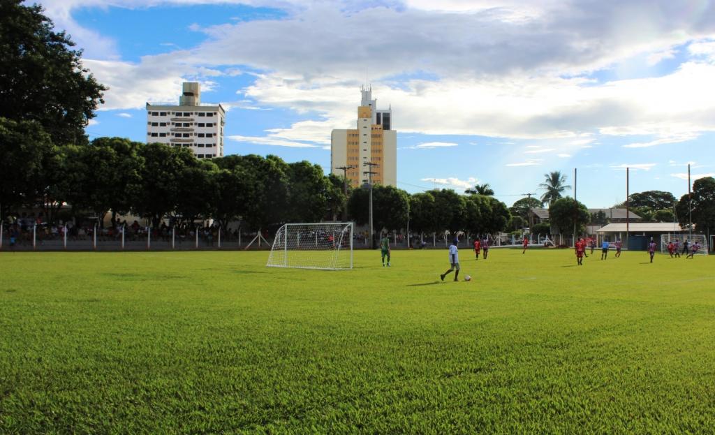 Campo da Fepasa sedia 3º Campeonato Regional de Futebol Society