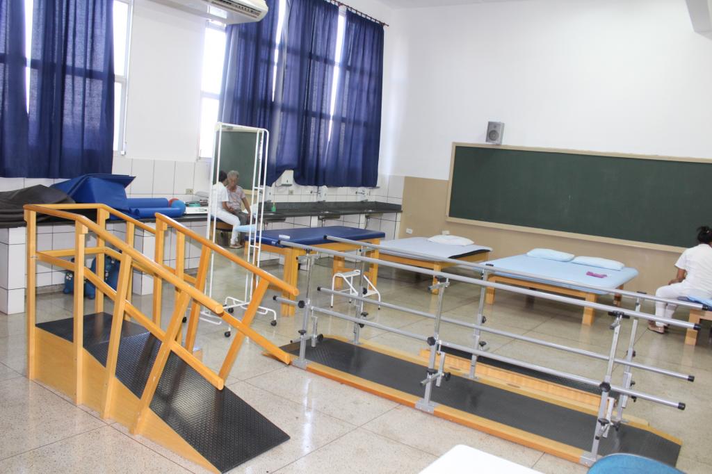 Clínicas de Estética e de Fisioterapia da Unijales oferecem atendimentos a comunidade