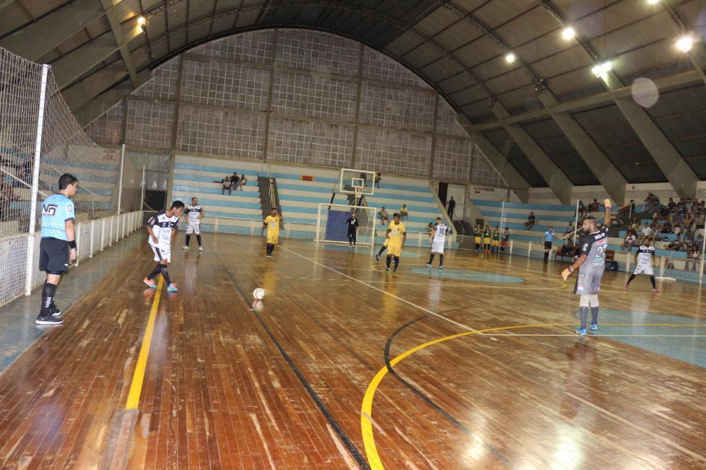Jales foi sede da segunda rodada de jogos da Copa TV Tem de Futsal na noite da terça-feira