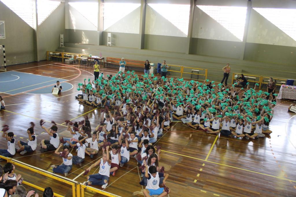 Liderança na escola e na vida. Anglo Jales apresenta o programa “O Líder em Mim” para novos alunos