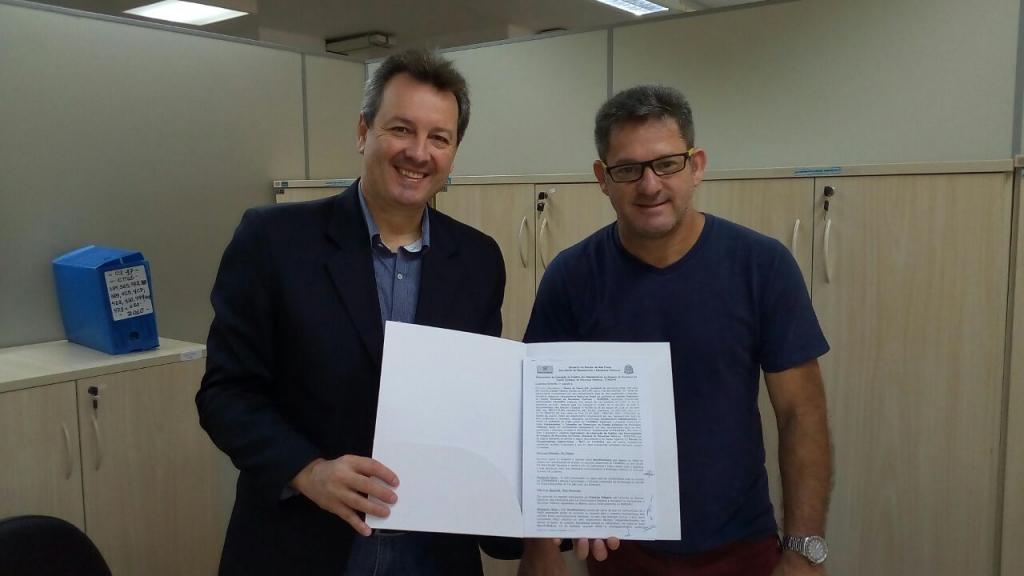 Prefeito assina convênio para viabilizar obras no Aterro Sanitário por meio do FEHIDRO