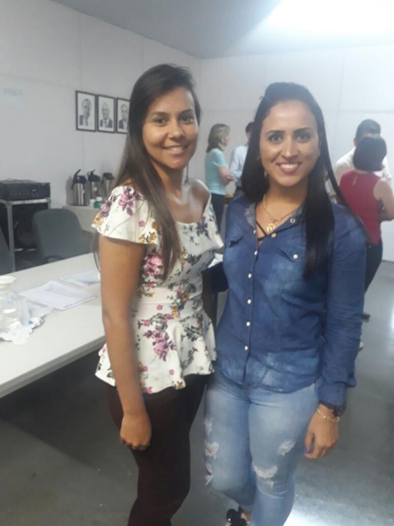 Mirele e Renata, colaboradoras foram representar a instituição em evento em São José do Rio Preto