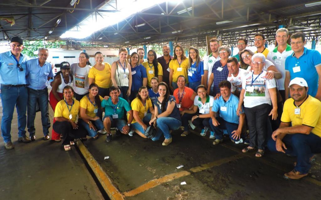 Colaboradores da Santa Casa com o provedor Junior Ferreira