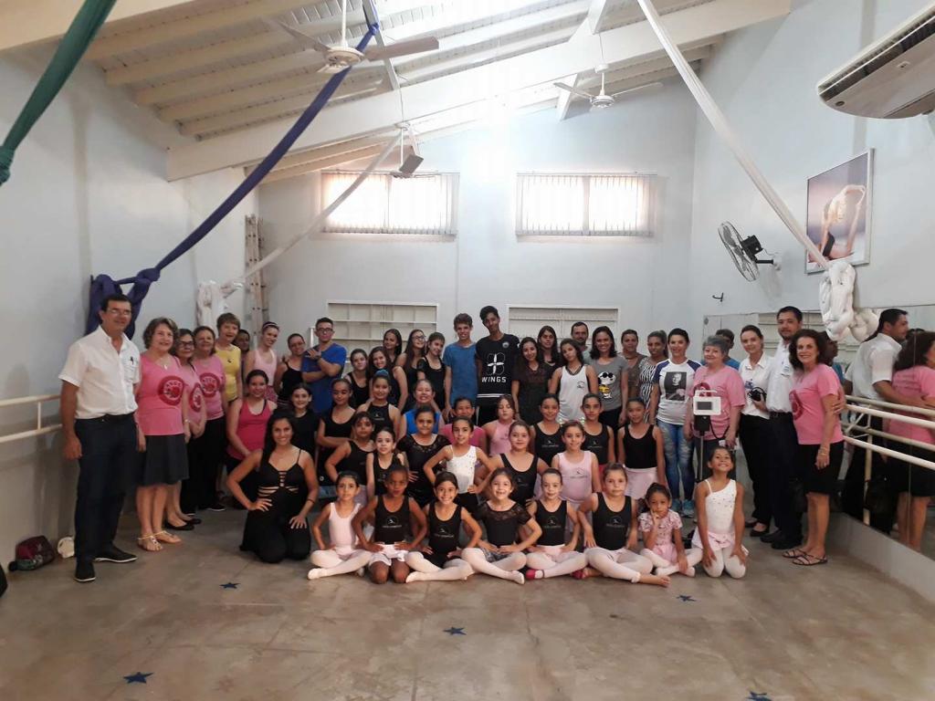 Hospital de Amor recebe doação de equipamento da AVCC e New Corpus