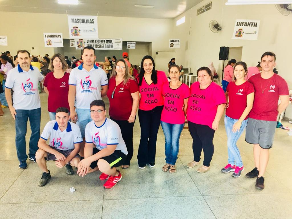 Campanha do Agasalho 2018 de Urânia distribui roupas à população