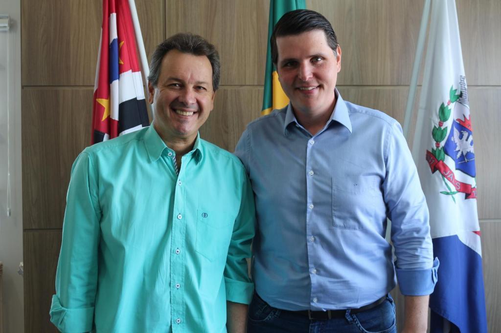 Recebido pelo prefeito Flá, Cauê aproveitou a ocasião para reiterar seu apoio em melhorias para o município