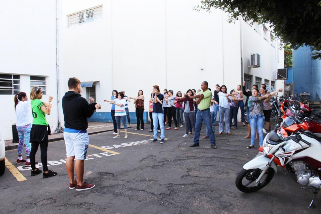 - Os servidores municipais participaram do Dia do Desafio no pátio do Paço Municipal em 2017