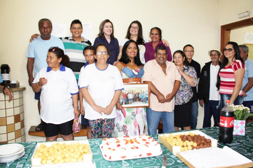 Casa do Migrante promove encontro de pai e filhos após 25 anos de separação