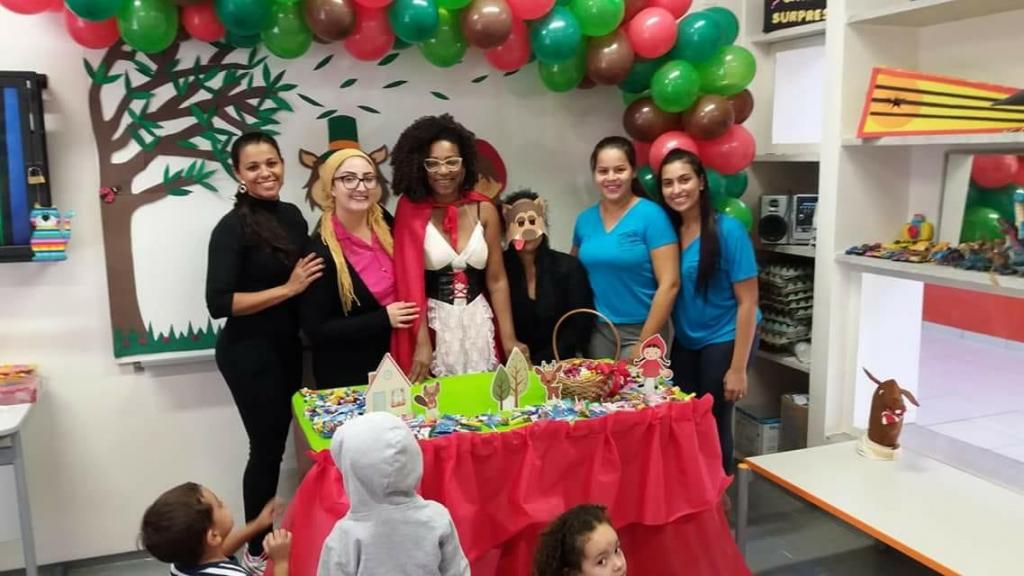 Educadora comemora aniversário com gesto solidário em prol ao Hospital de Amor