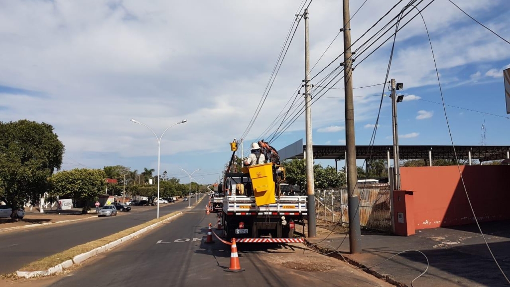 Distrito Industrial I recebe adequações e melhorias na rede de energia elétrica