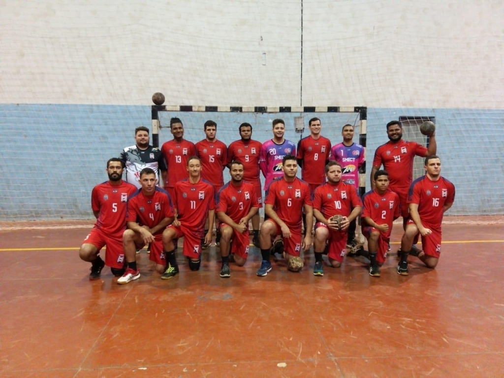 Os atletas do time Adulto Masculino
