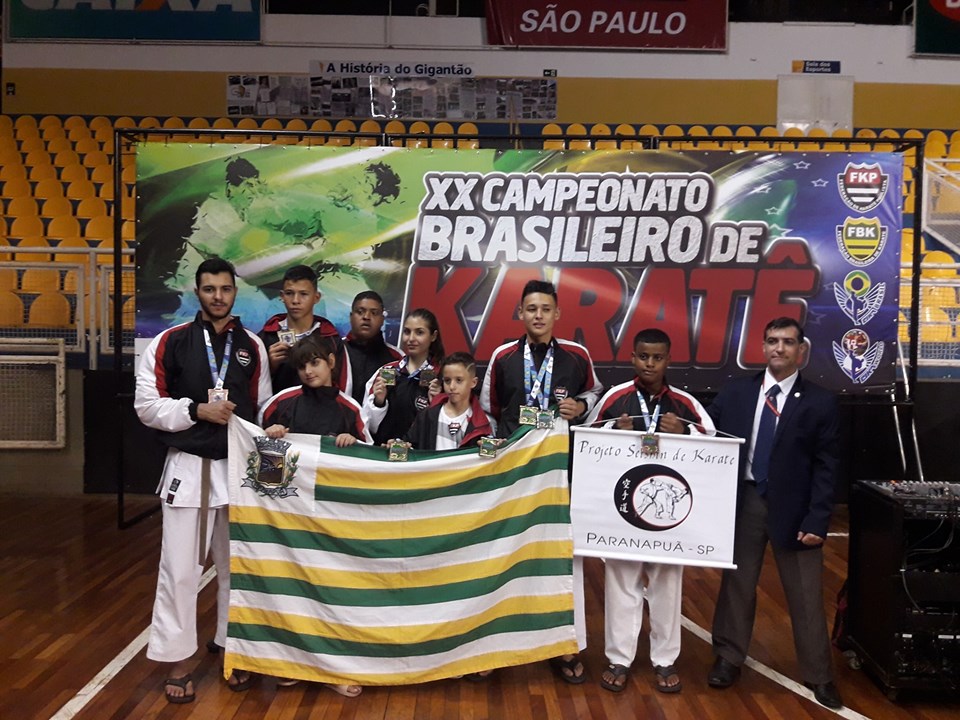 Atletas da cidade fizeram bonito no Campeonato Brasileiro de Karatê