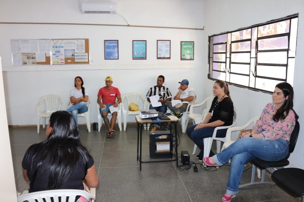 A 1ª Oficina de Empregabilidade reuniu o público atendido pela Central de Atenção ao Egresso e Família, além de ter a presença da presidente do Fundo Social de Jales, Glauciane Pontes Helena Franco
