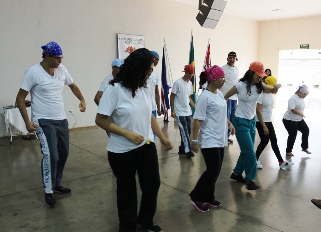 A terceira apresentação artística dos alunos da APAE também foi aplaudida