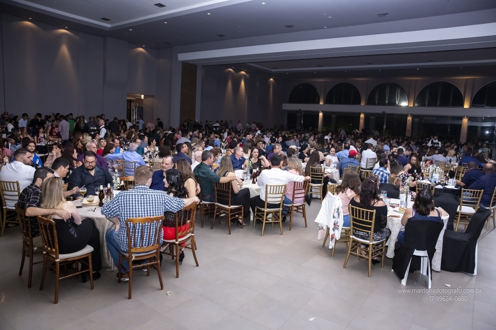 O evento reuniu centenas de pessoas no Villa Rocca, em Jales