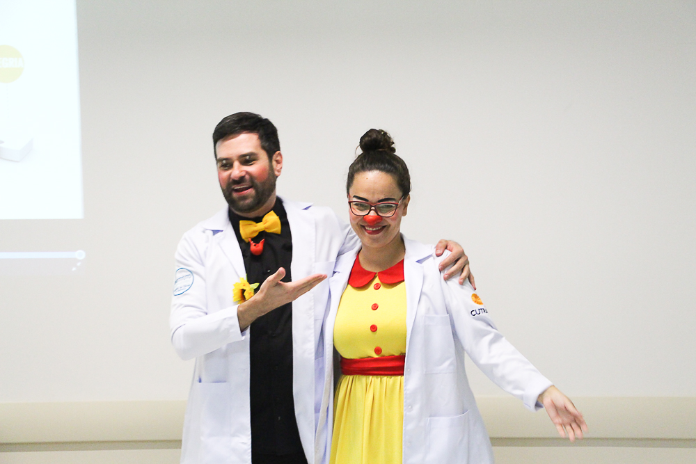 Palhaço Mingal, interpretado por Marcelo Marcon