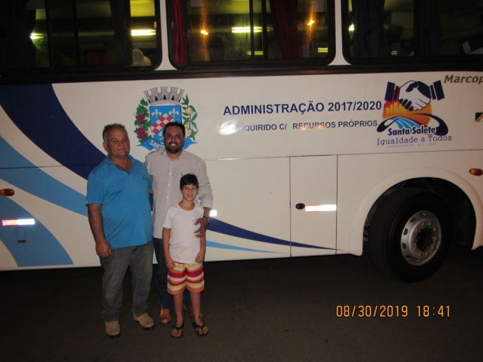 Santa Salete: Município conquista ônibus com recursos próprios