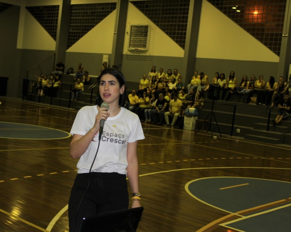 A Médica Psiquiatra Maithe Crespo Mandarini falou sobre suicídio