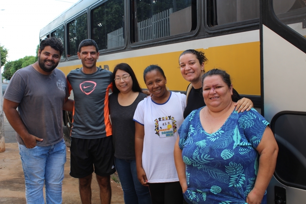 Equipe que cuidou de todos os detalhes do passeio, Allef, Marcelo, Silvana, Natalia, Josi e a secretária de Assistência Social, Eliane Guimarães