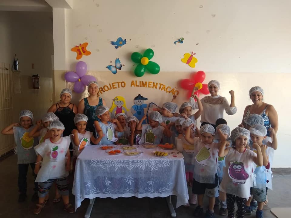 Escola de Turmalina incentiva alunos sobre prática de alimentação saudável durante mês de outubro
