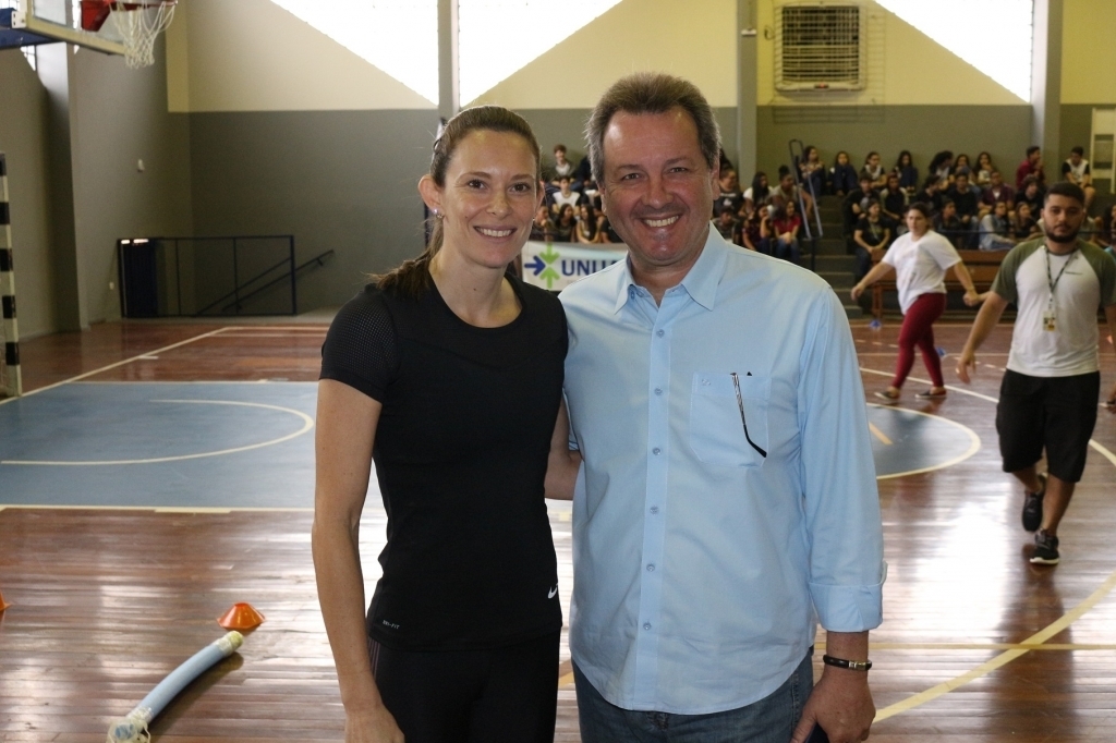 O Flá acompanhou a visita da atleta Fabiana Murer