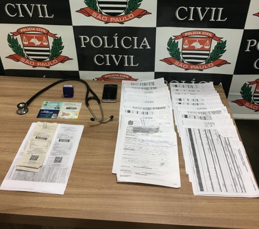 Material apreendido com o falso médico em Fernandópolis