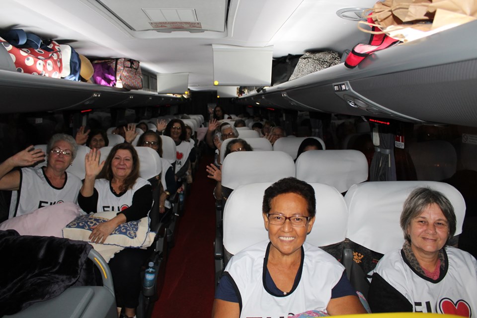 As passageiras acomodadas para a deliciosa viagem