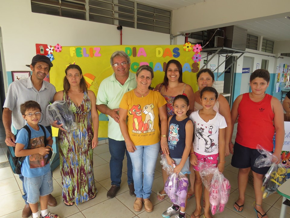 A atual administração proporcionou um Dia das Crianças inesquecível aos pequenos e seus familiares
