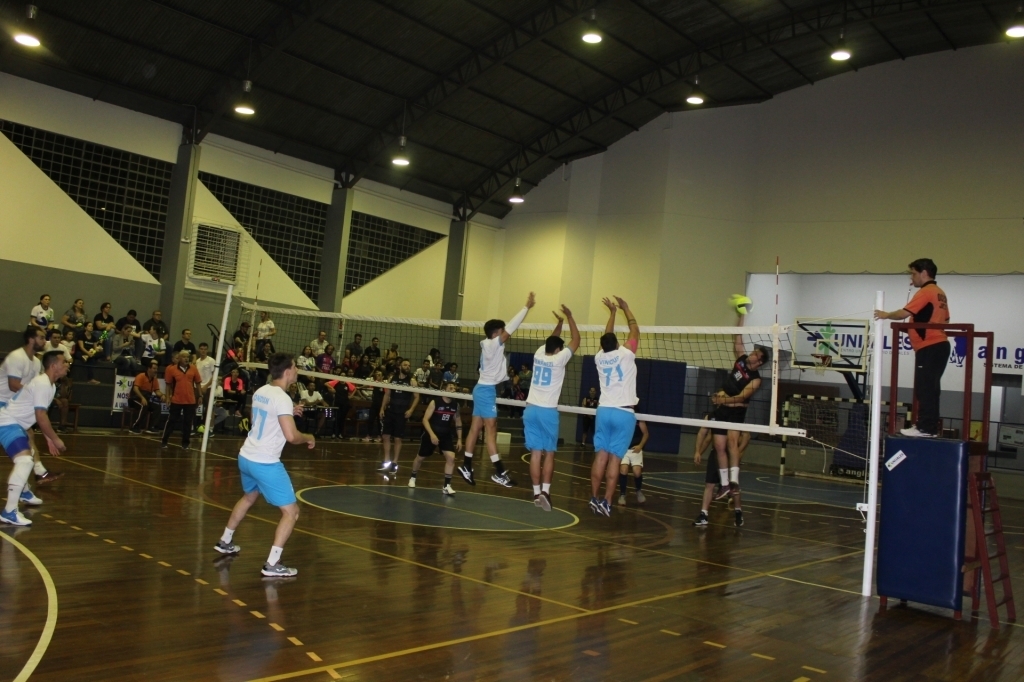Nos jogos foram disputados o vôlei feminino e masculino