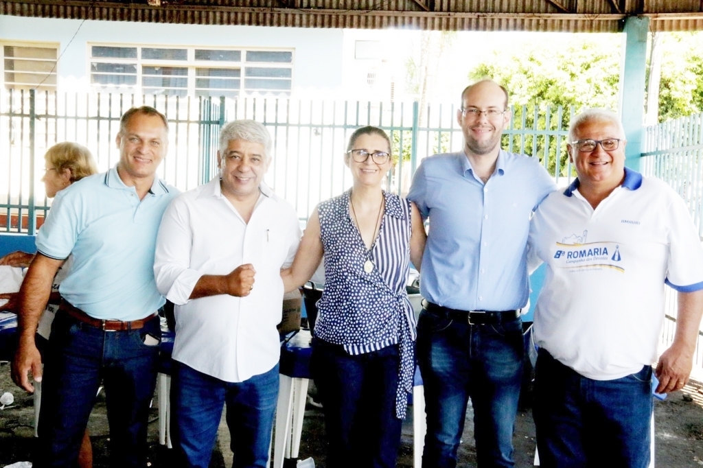 Sargento Itamar Oliveira, deputado estadual Sargento Neri, Rosana Pinheiro, prefeito Márcio Arjol e o presidente da Câmara Municipal, Amauri Pinheiro